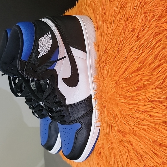 Jordans - Picture 3 of 4